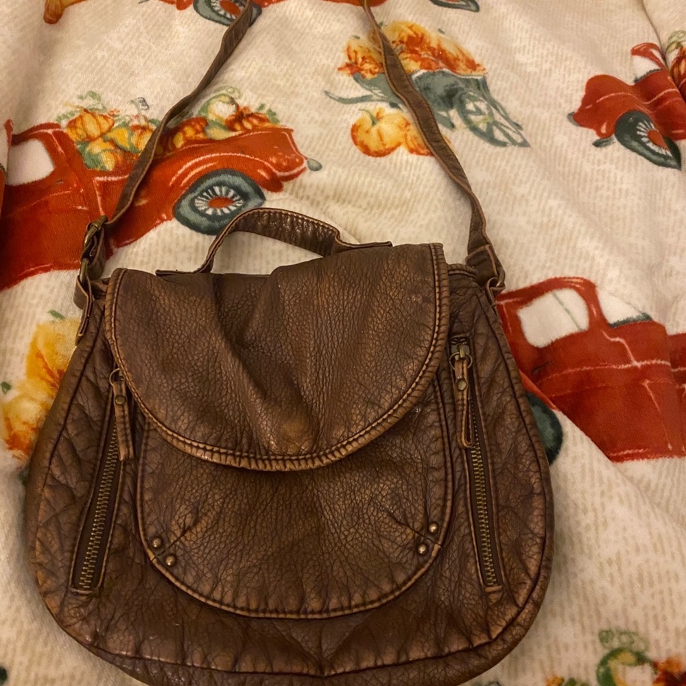 great condition crossbody bag, WILLING TO BARGAIN